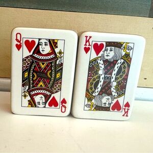 Playing cards salt and pepper shakers